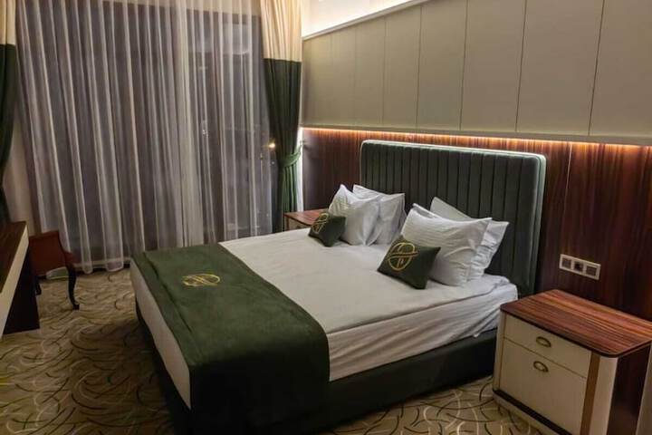 Room 2 of 23
