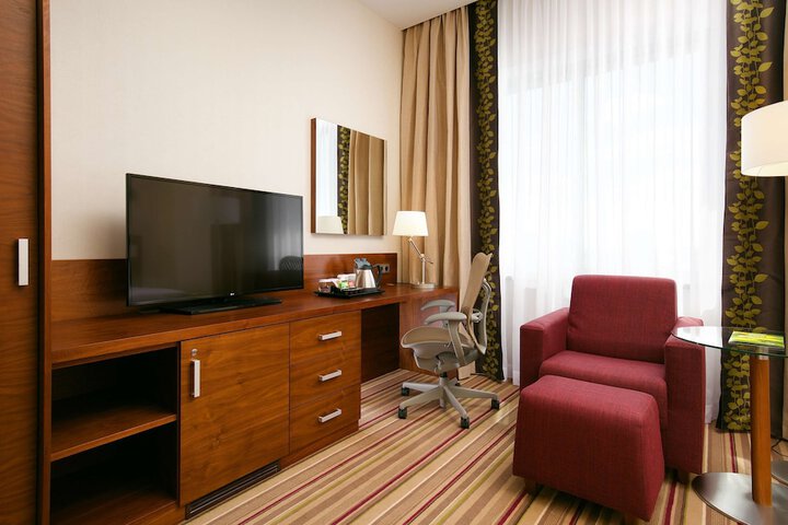 Room 30 of 92