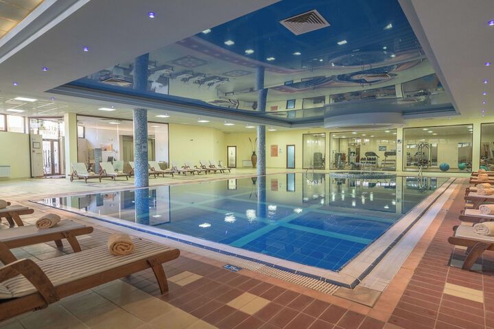 Pool 12 of 67