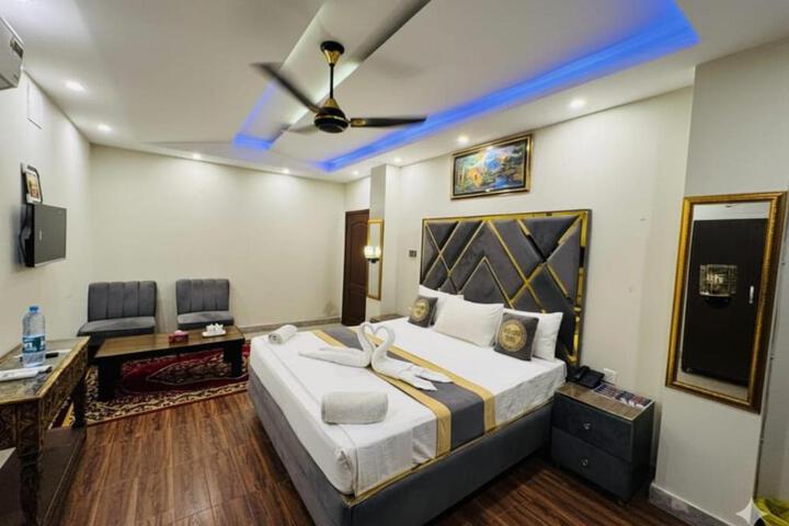 Hotel Swiss Pearl