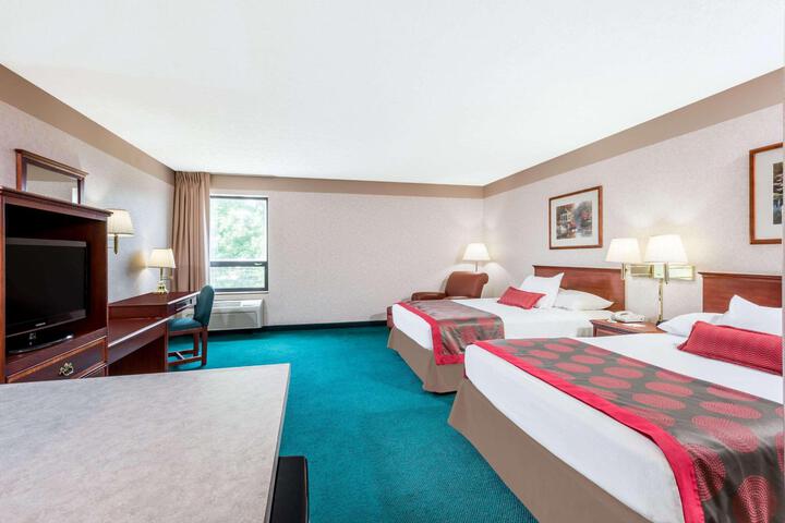 Accessible 1 Double Bed (3 of 11)