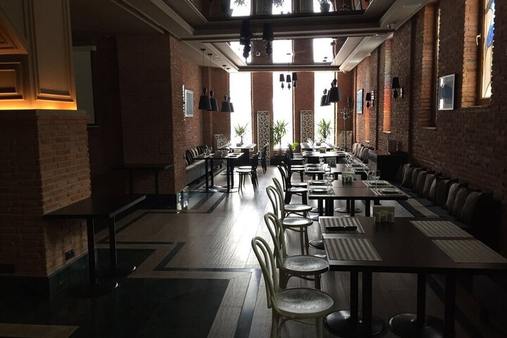 Dining 3 of 29