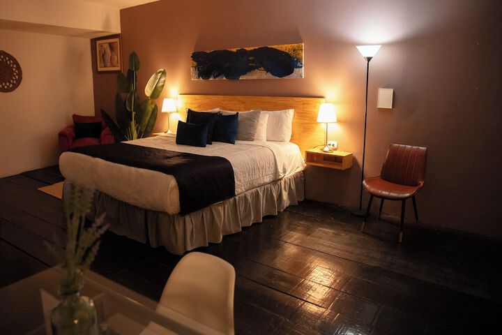 Room 43 of 79