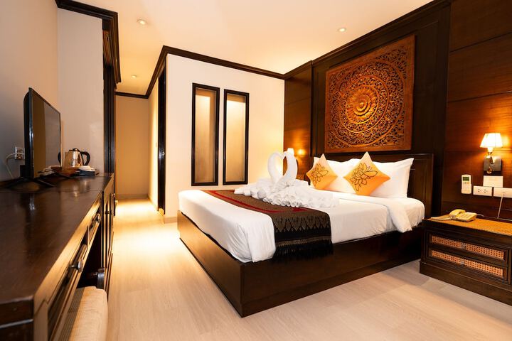 Room 14 of 40