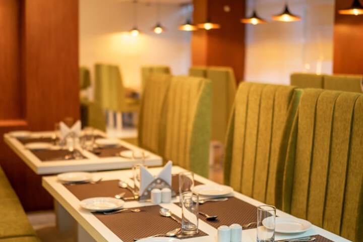 Dining 15 of 20