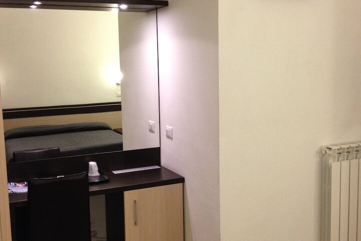 Room 16 of 56