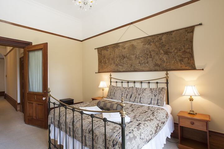 Room 20 of 39