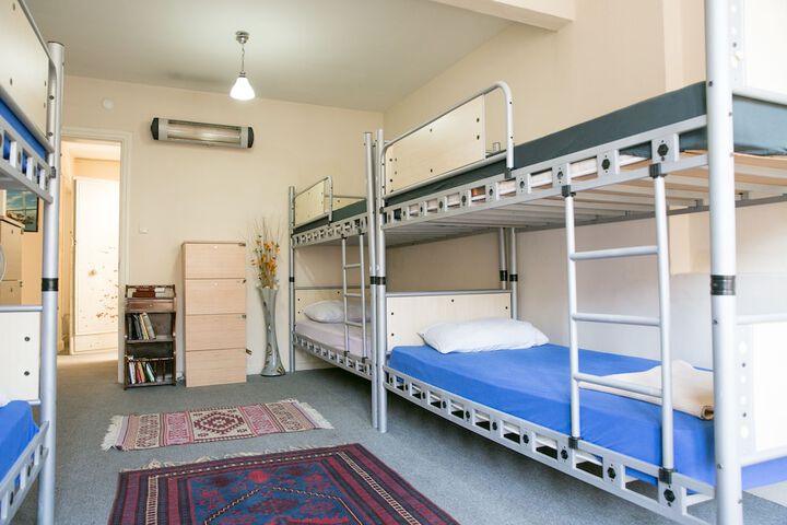 Room 5 of 27