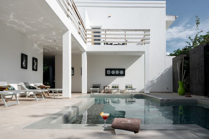 Pool 38 of 61