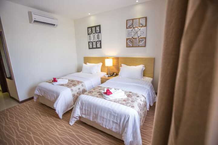 Room 8 of 22