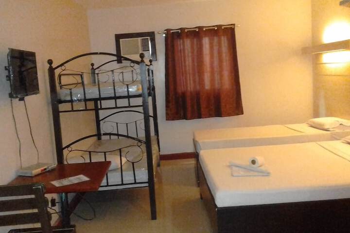 Room 11 of 94