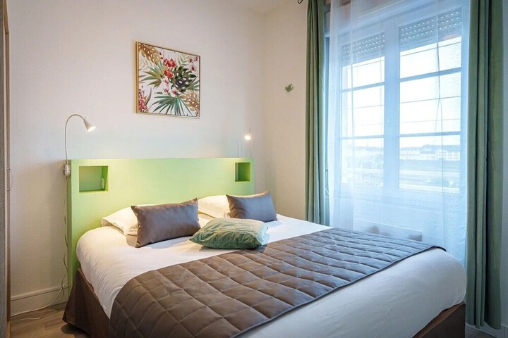 Room 14 of 44