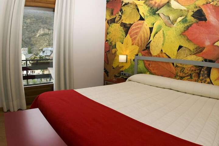 Room 4 of 44