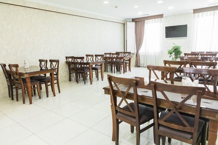 Dining Photos