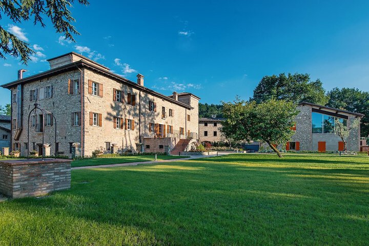 Borgo Cadonega Relais &  SPA in Viano