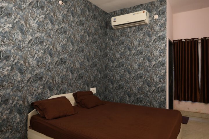 Room 19 of 54