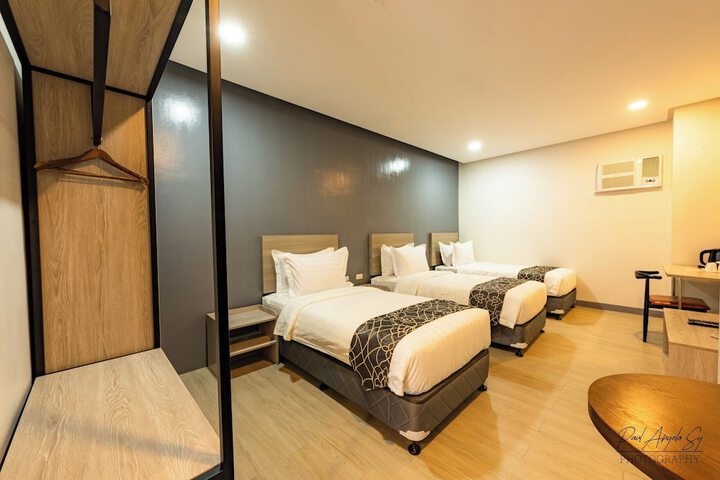 Room 21 of 30