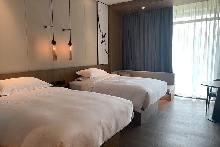 Room 18 of 49