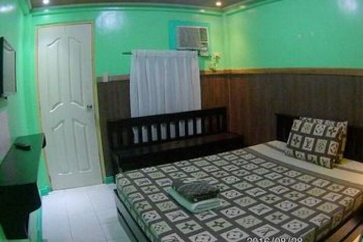 Room 8 of 20