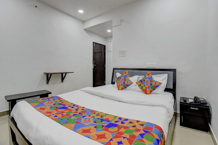 Room 9 of 22