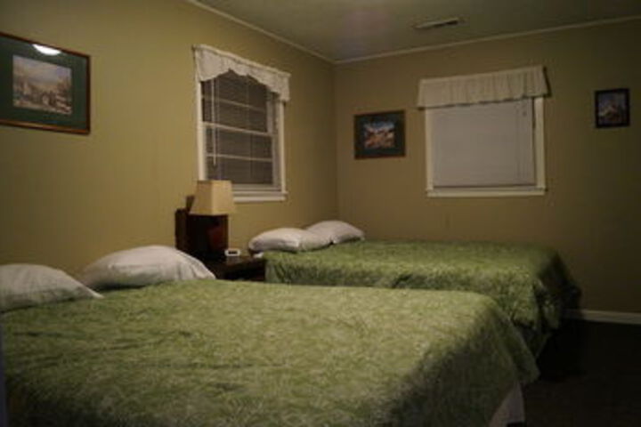 Room 52 of 91