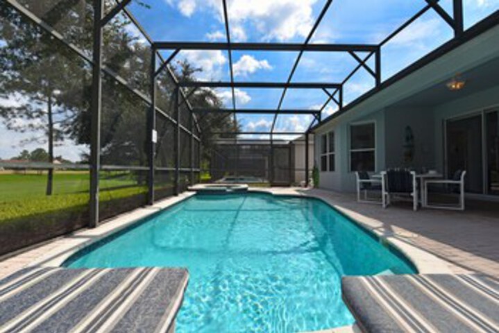 Pool 40 of 71