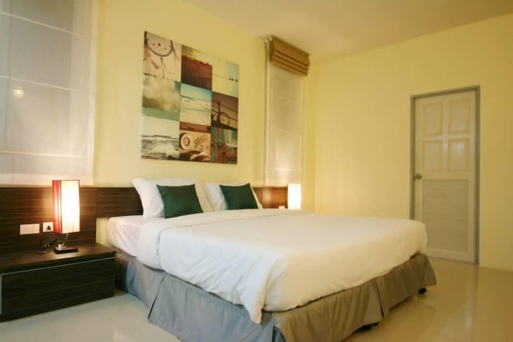 Room 16 of 31