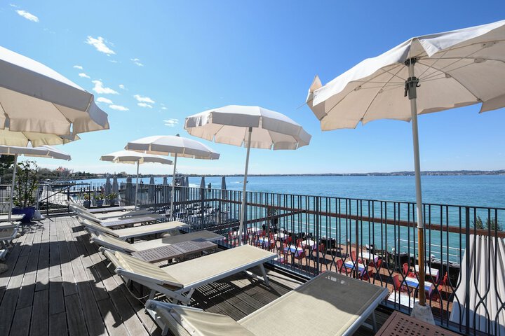 Terrace/Patio 163 of 164