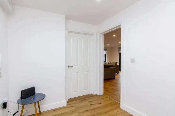 Room 2 of 15