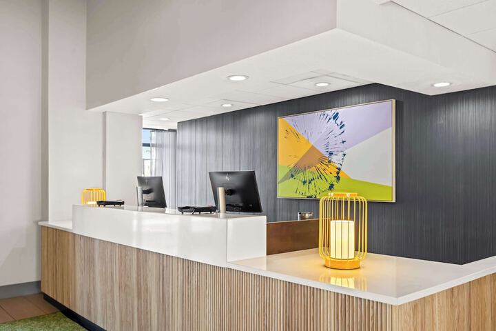 Hotel Interior 9 of 49