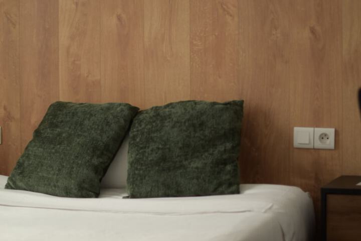 Room 21 of 42