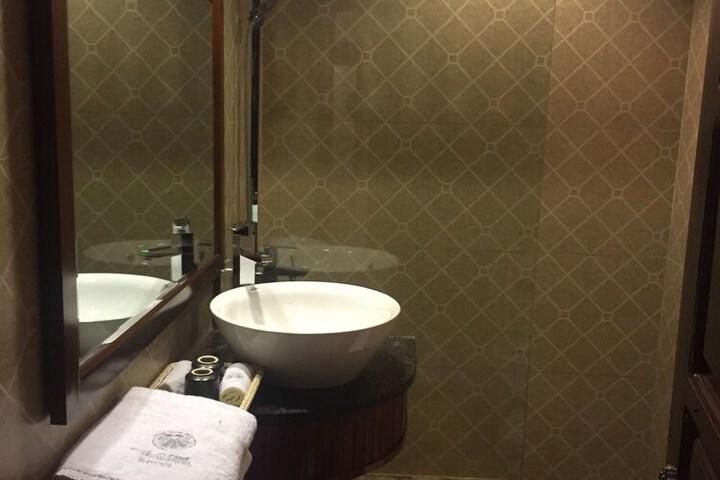 Clean Restrooms