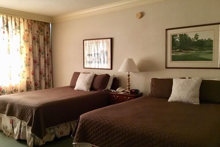 Room 16 of 72