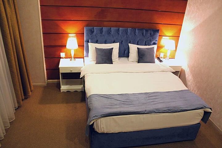 Room 7 of 30