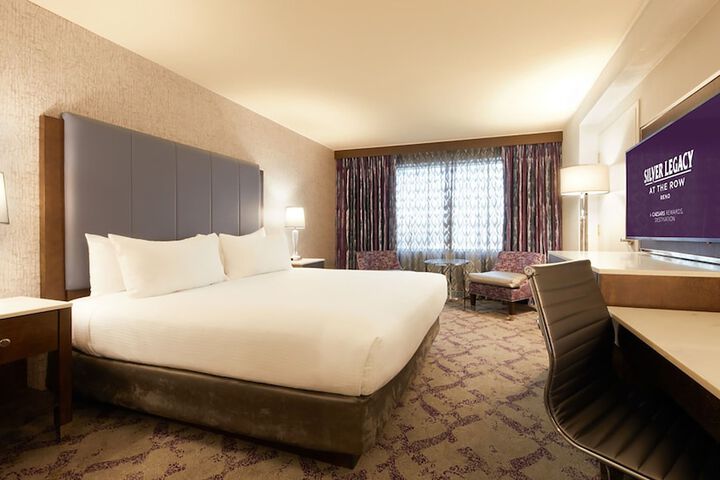 Deluxe Room 1 King (5 of 30)