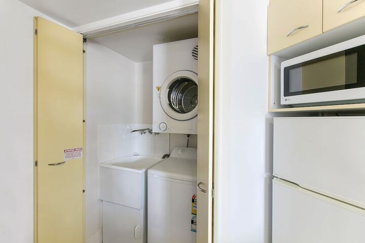Room 120 of 187