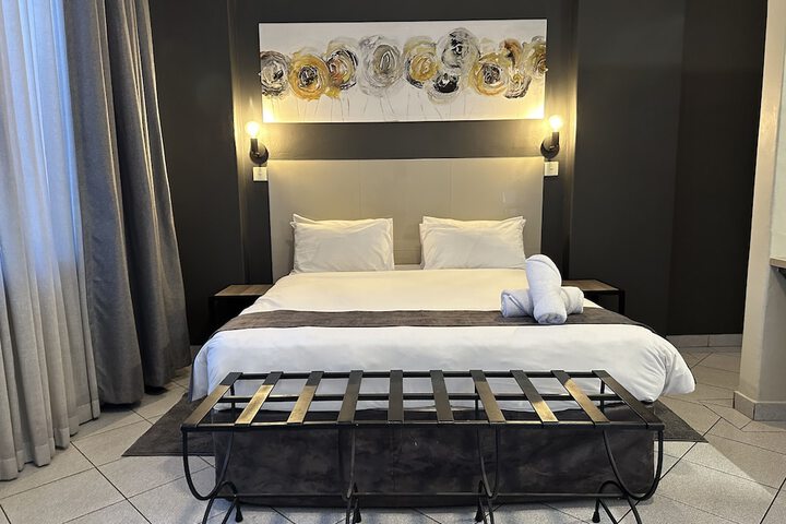 Room 13 of 38