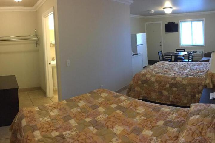 Deluxe Double Room (3 of 3)