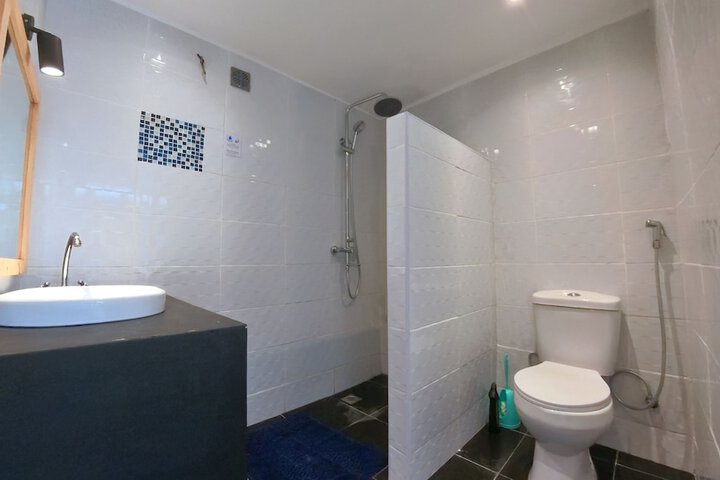Room 9 of 21