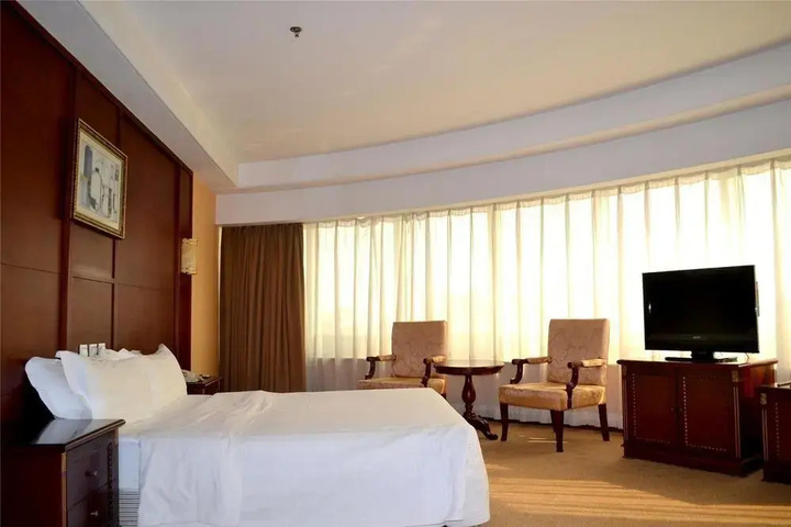 Room 6 of 22