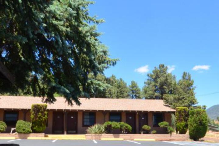Photo of Western Hills Motel