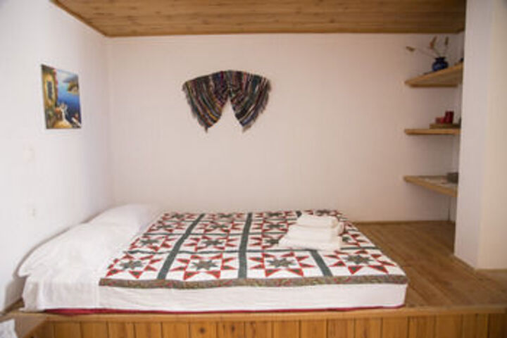 Room 7 of 28