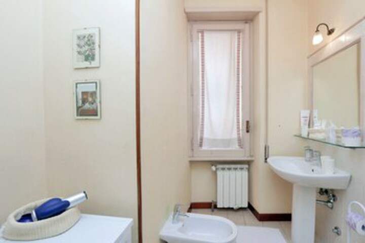 Room 19 of 166
