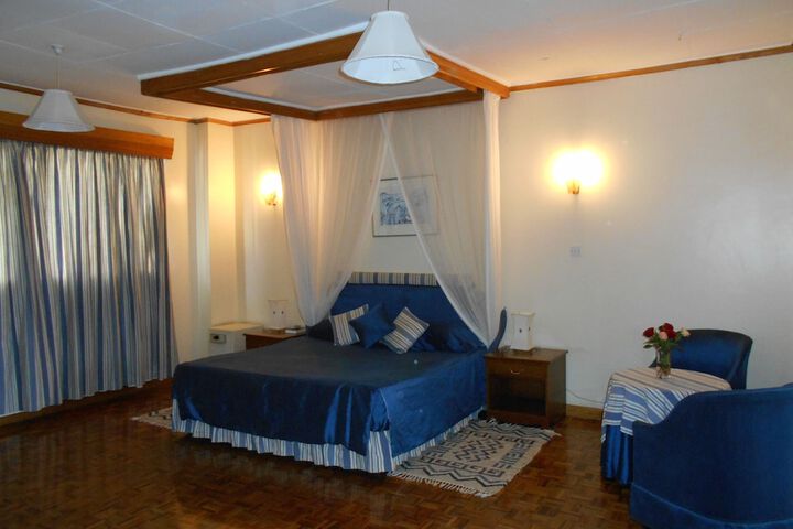 Room 6 of 39