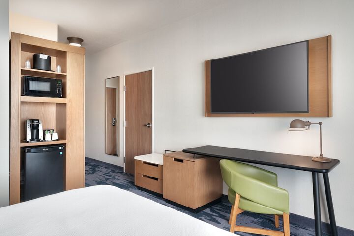 Room 11 of 43