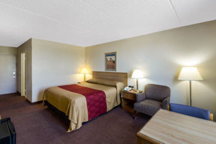 Room 7 of 22