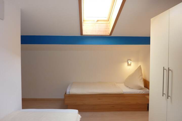 Room 13 of 68