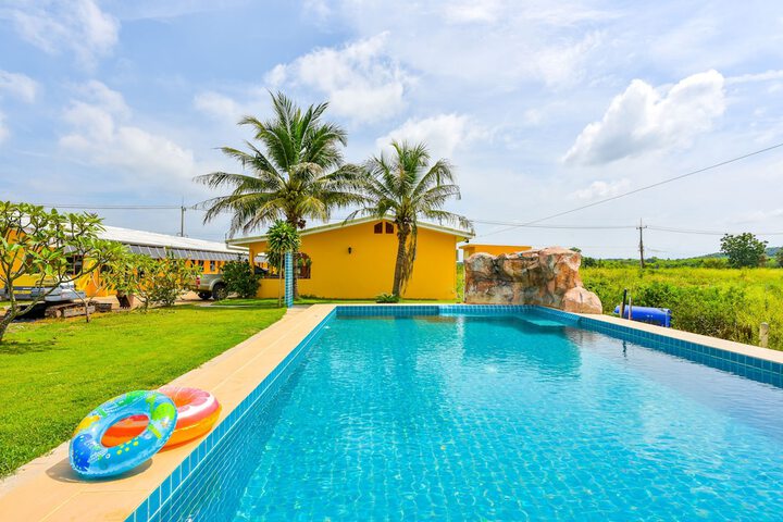 Pool 14 of 35