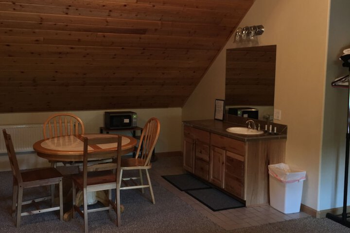 Room 17 of 50