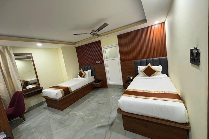 Room 14 of 53